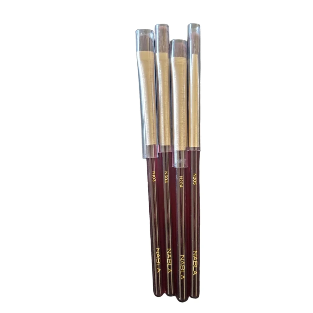 4 Nabla eyeshadow brushes and bag